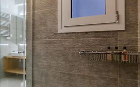 Syntagma Voulis Street Modern Apartment